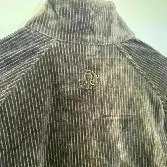 NWT Lululemon Woman’s Scuba Track Jacket Velvet Cord. - Picture 5 of 12